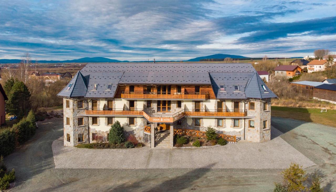 Orava Hotel Вітанова Екстер'єр фото
