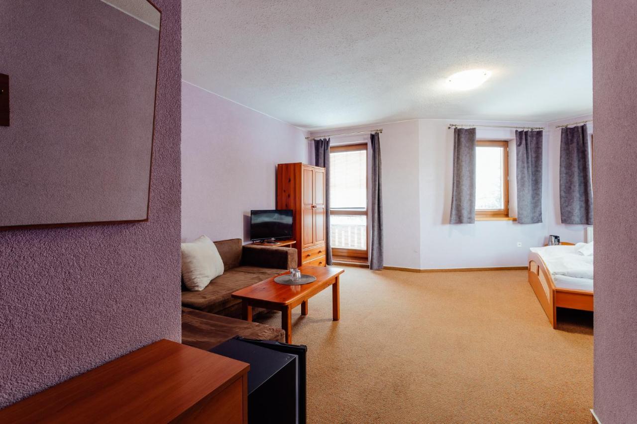 Orava Hotel Вітанова Екстер'єр фото